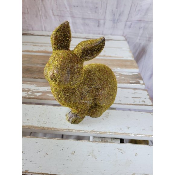 Green Bunny Easter rabbit - Picture 1 of 6